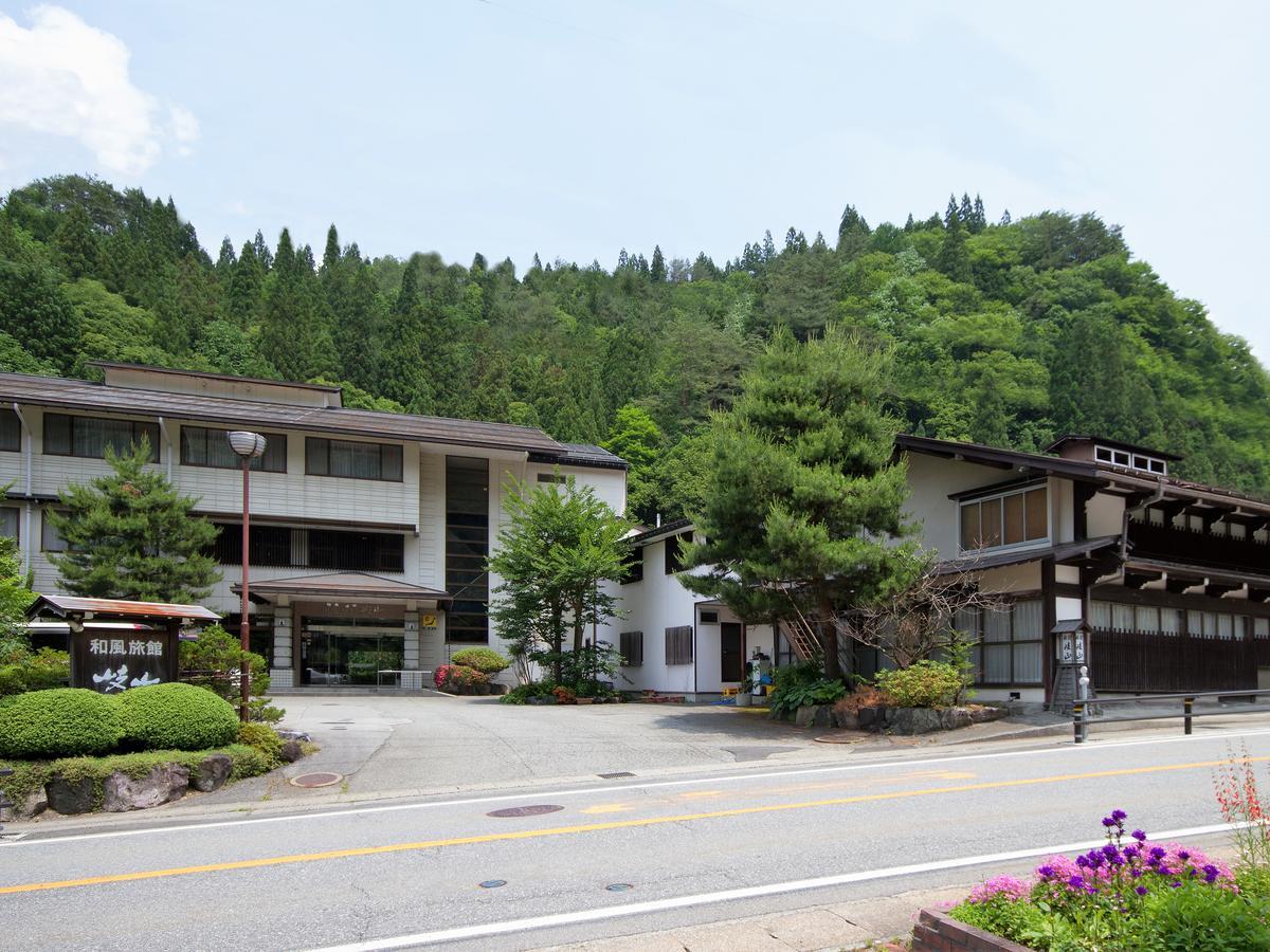 Ryokan Gizan Takayama  Buitenkant foto