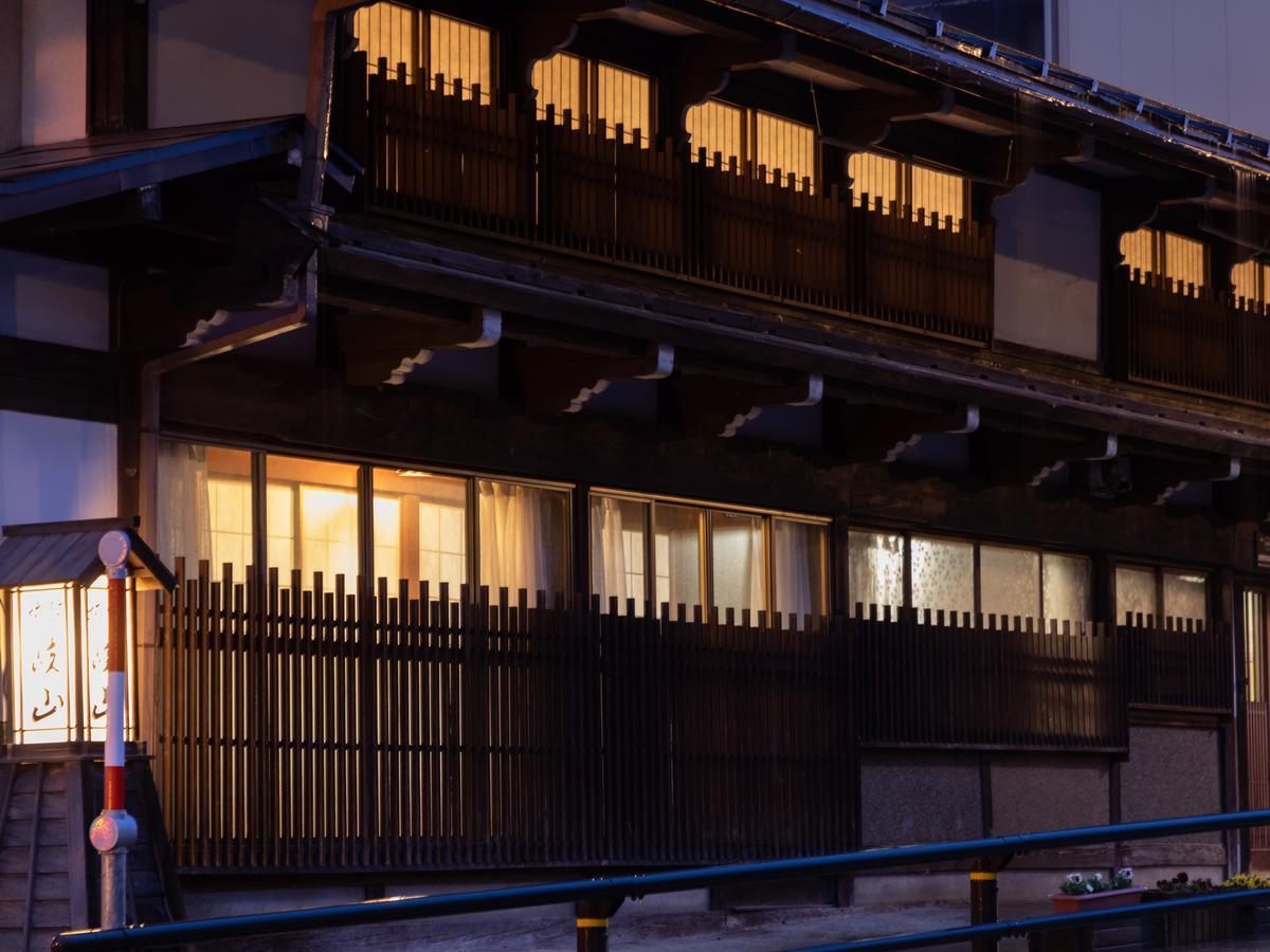 Ryokan Gizan Takayama  Buitenkant foto